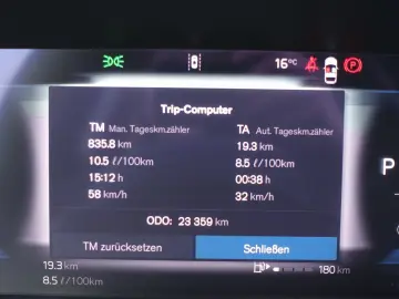 VOLVO XC60 Plus Dark B5 AWD Dark 360  H&K Memory ACC