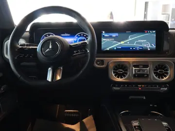 MERCEDES-BENZ G 580 EQ  Edition Magno BURMESTER 360