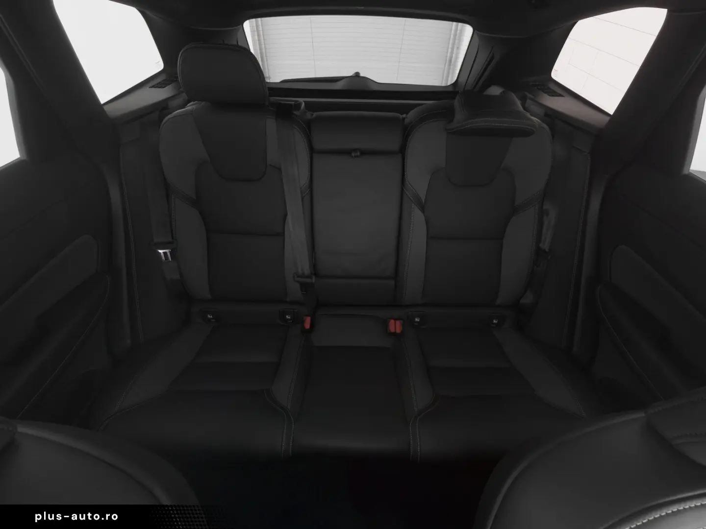 VOLVO XC60 B5 AWD Geartronic Plus Black Edition PANORA