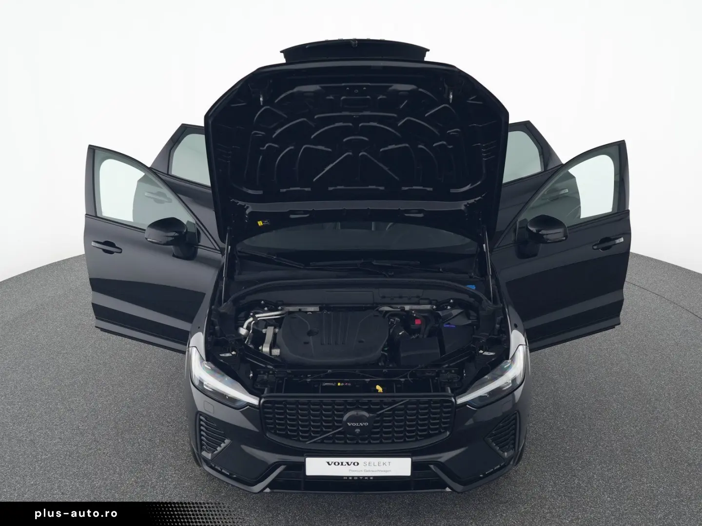 VOLVO XC60 B5 AWD Geartronic Plus Black Edition PANORA