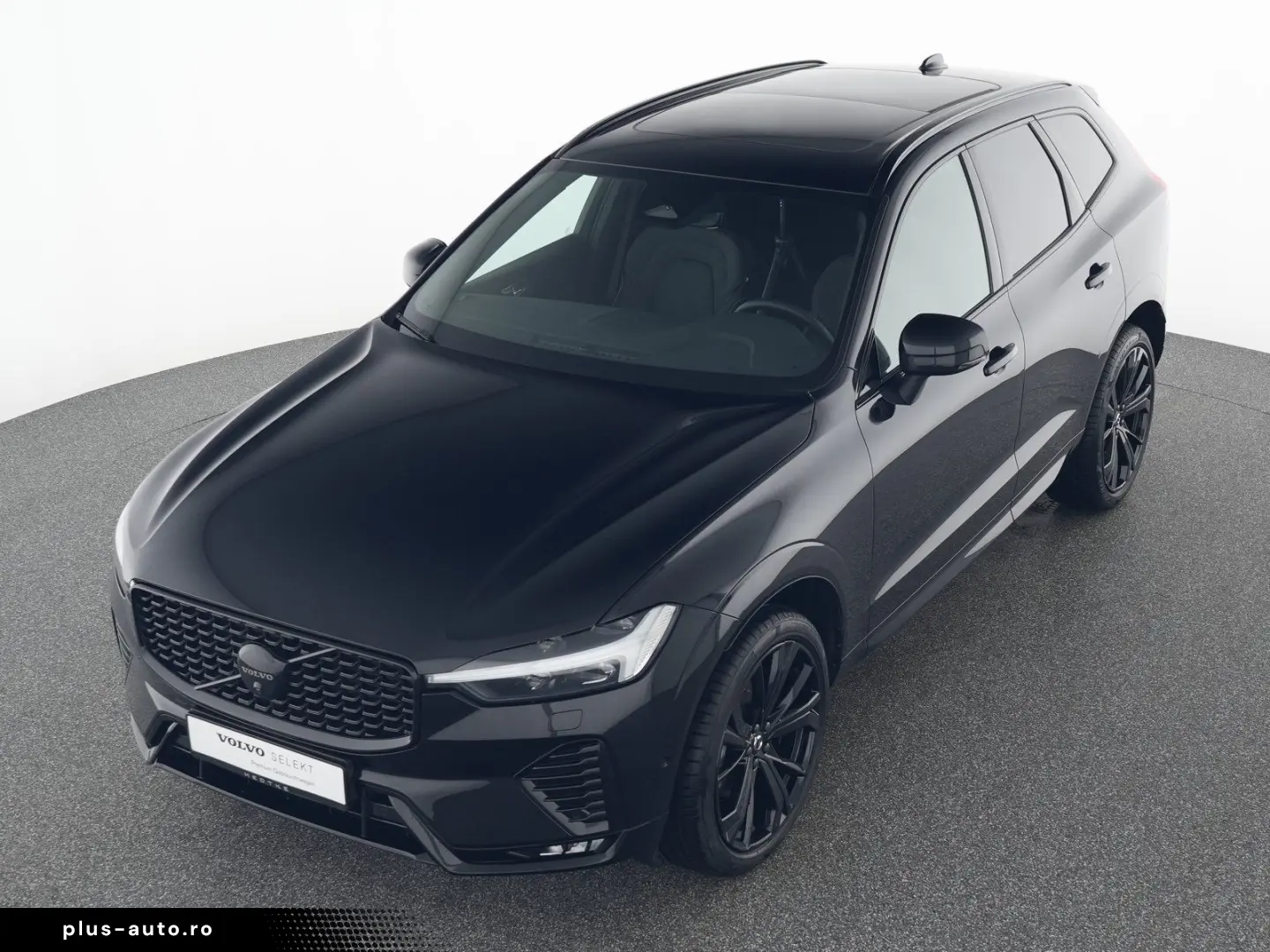 VOLVO XC60 B5 AWD Geartronic Plus Black Edition PANORA