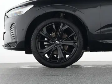 VOLVO XC60 B5 AWD Geartronic Plus Black Edition PANORA