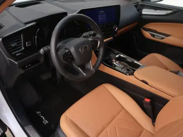 LEXUS NX 350h E-FOUR Executive Line Technologie Interi
