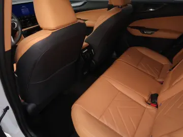 LEXUS NX 350h E-FOUR Executive Line Technologie Interi