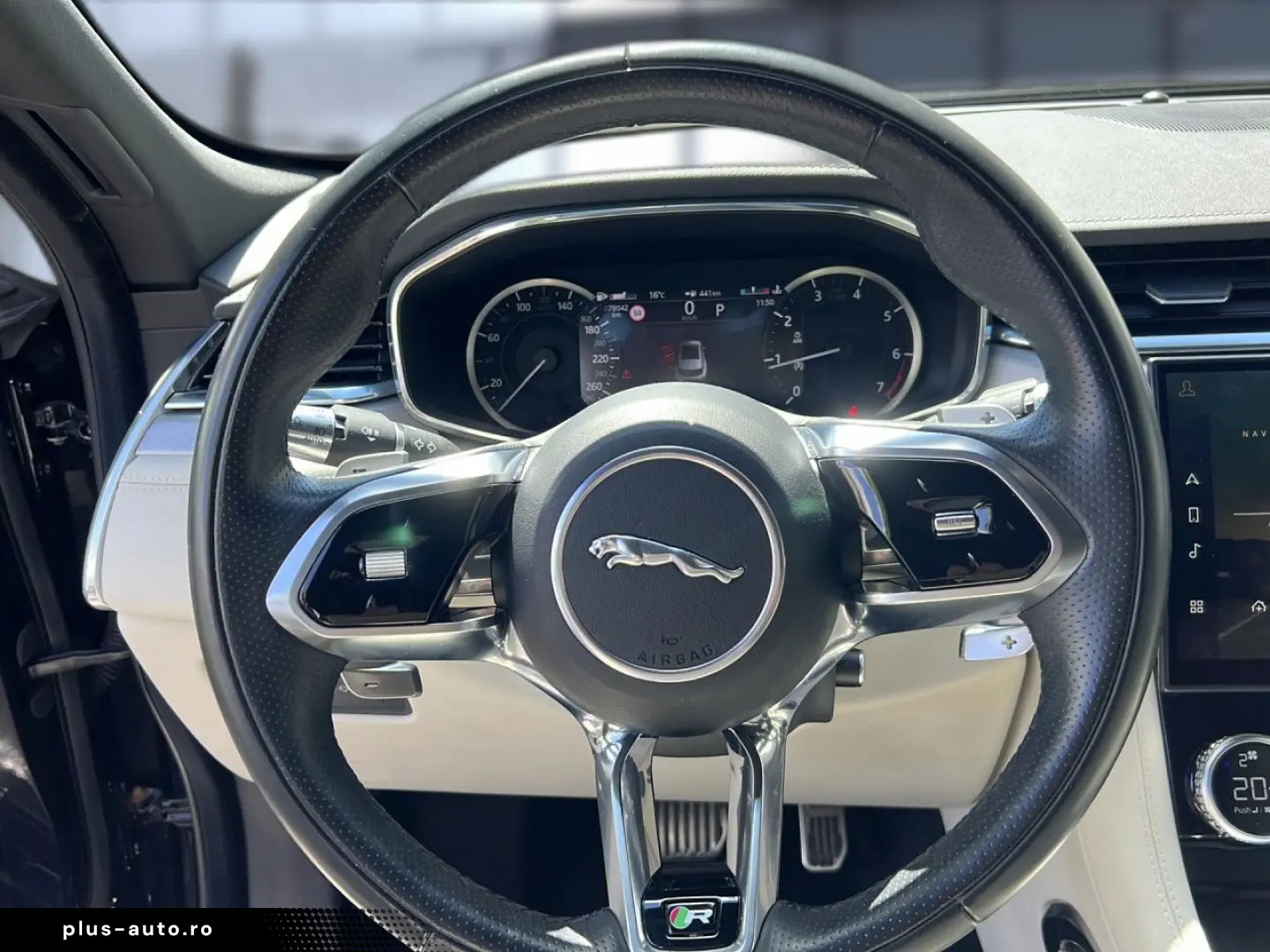 JAGUAR F-Pace P250 AWD R-Dynamic SE