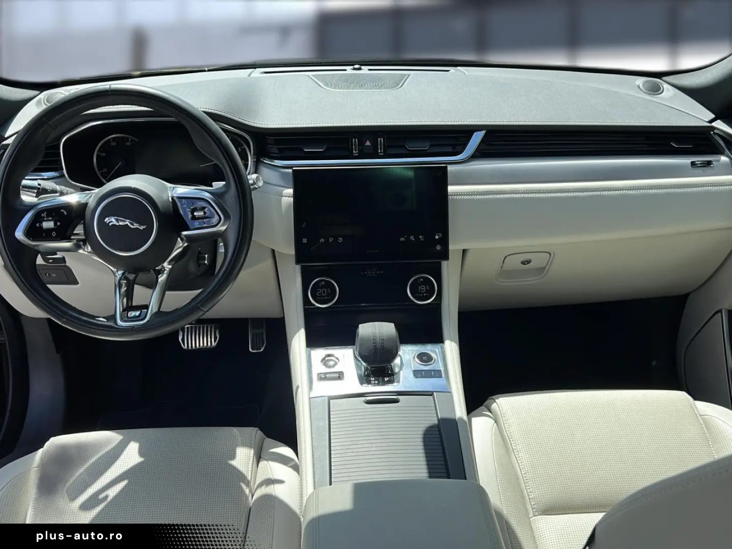 JAGUAR F-Pace P250 AWD R-Dynamic SE