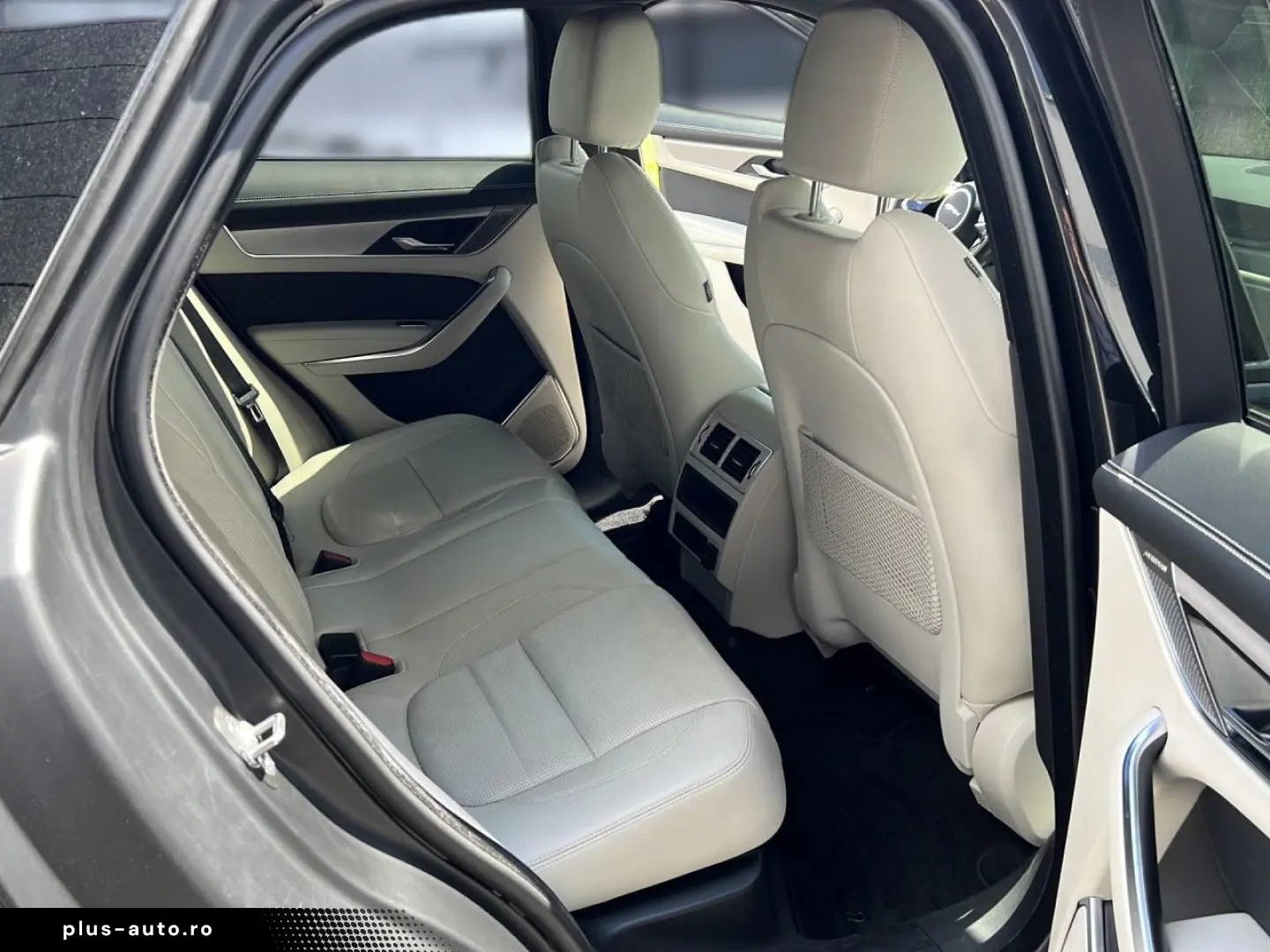 JAGUAR F-Pace P250 AWD R-Dynamic SE