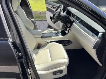 JAGUAR F-Pace P250 AWD R-Dynamic SE