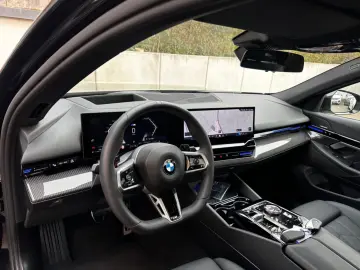 BMW 520d xDr M Sport PANO Sitzkl Autobahn H&K 360