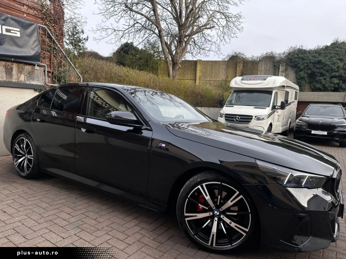 BMW 520d xDr M Sport PANO Sitzkl Autobahn H&K 360