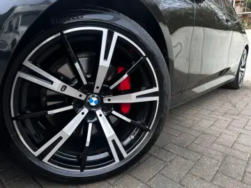 BMW 520d xDr M Sport PANO Sitzkl Autobahn H&K 360