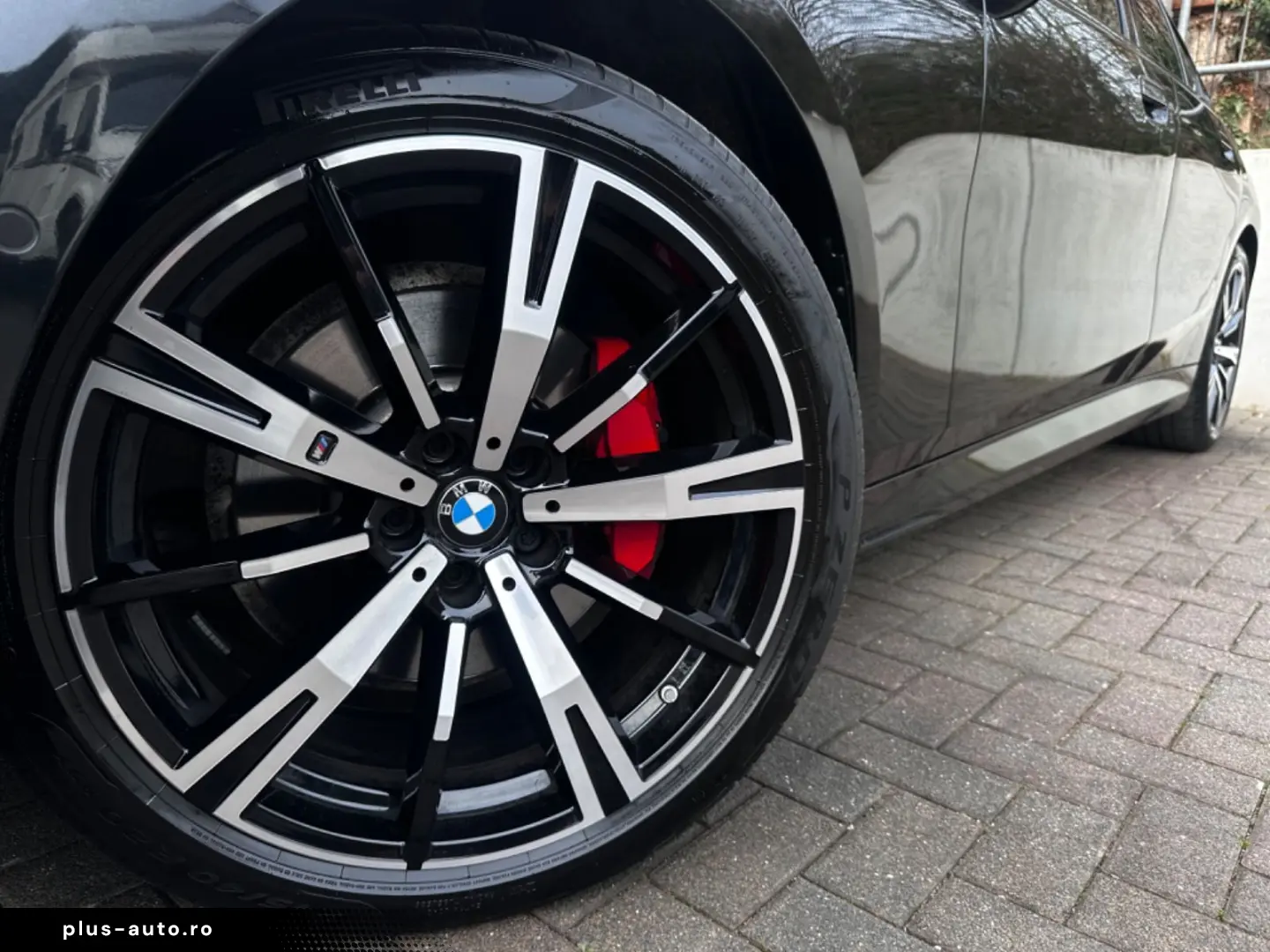 BMW 520d xDr M Sport PANO Sitzkl Autobahn H&K 360