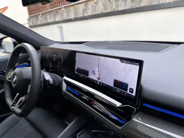 BMW 520d xDr M Sport PANO Sitzkl Autobahn H&K 360