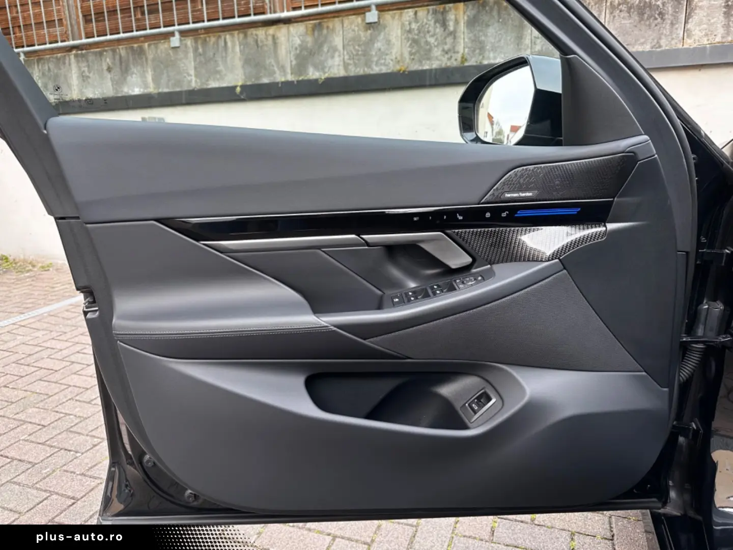 BMW 520d xDr M Sport PANO Sitzkl Autobahn H&K 360