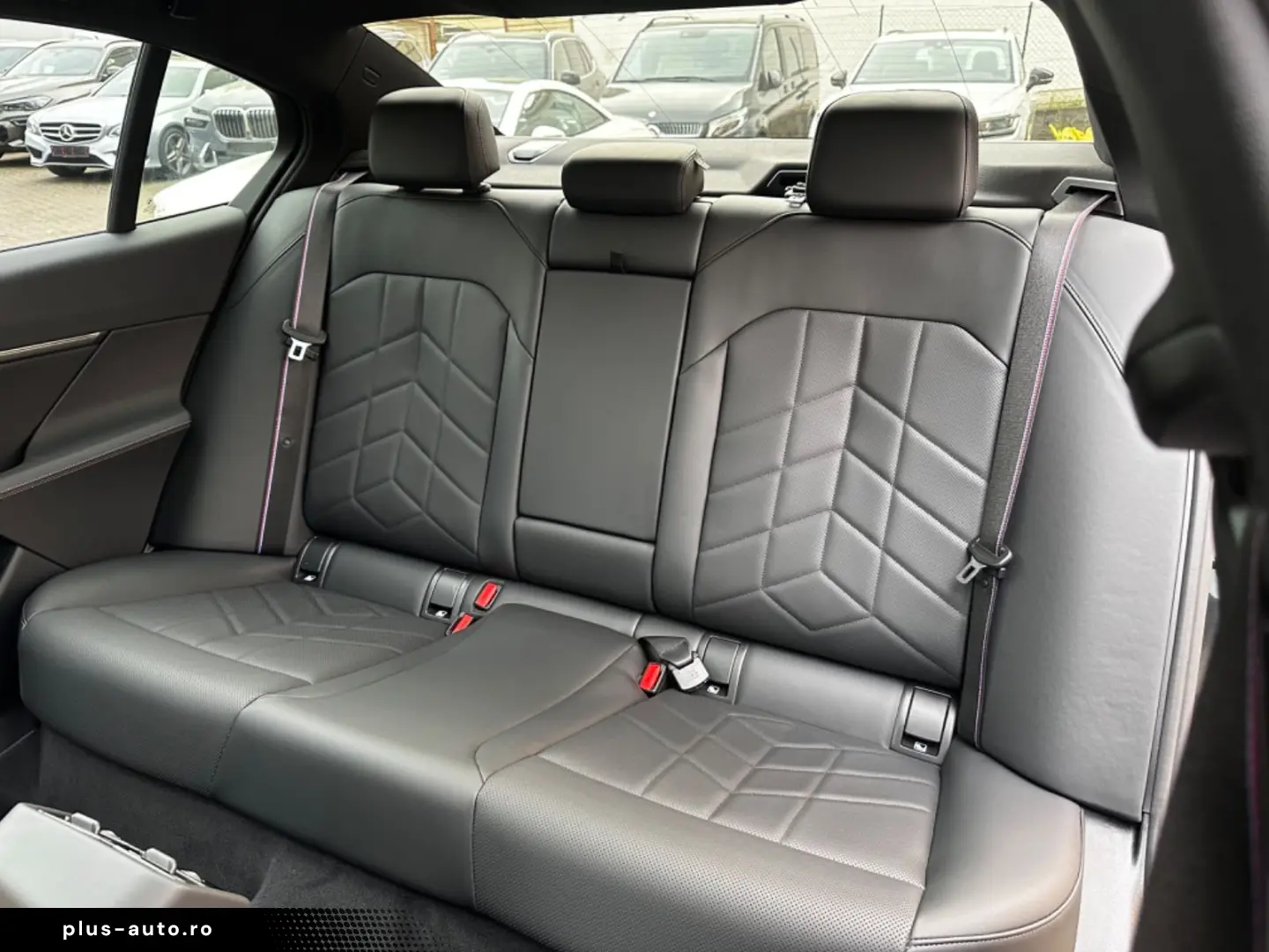 BMW 520d xDr M Sport PANO Sitzkl Autobahn H&K 360