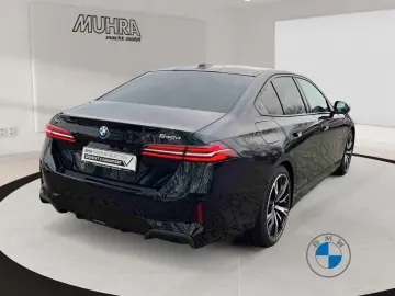 BMW 540d xDrive Limousine M Sport 20  AHK Pano B&W