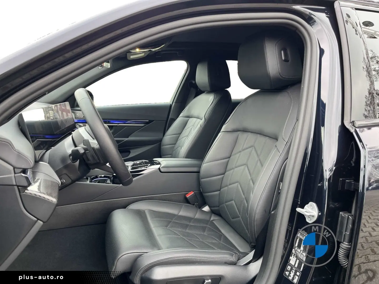 BMW 540d xDrive Limousine M Sport 20  AHK Pano B&W