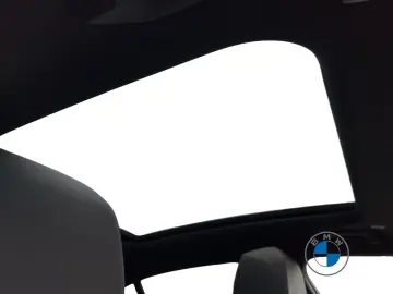 BMW 540d xDrive Limousine M Sport 20  AHK Pano B&W