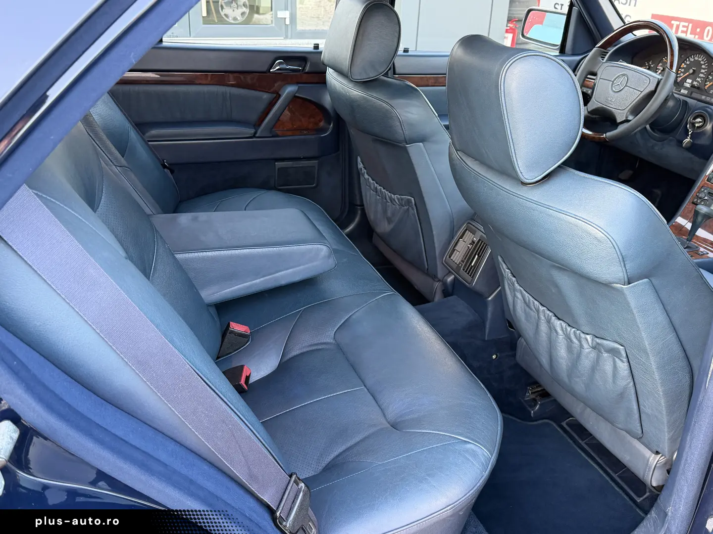 MERCEDES S320 VEHICUL ISTORIC