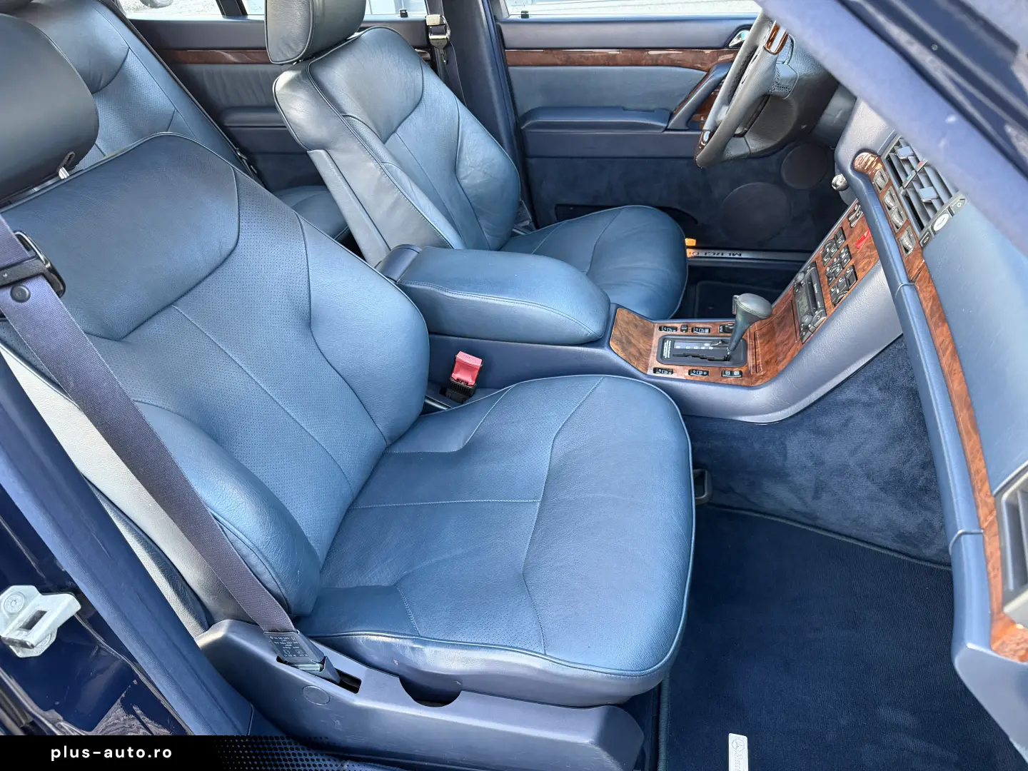 MERCEDES S320 VEHICUL ISTORIC