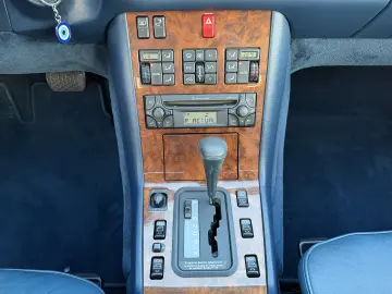 MERCEDES S320 VEHICUL ISTORIC