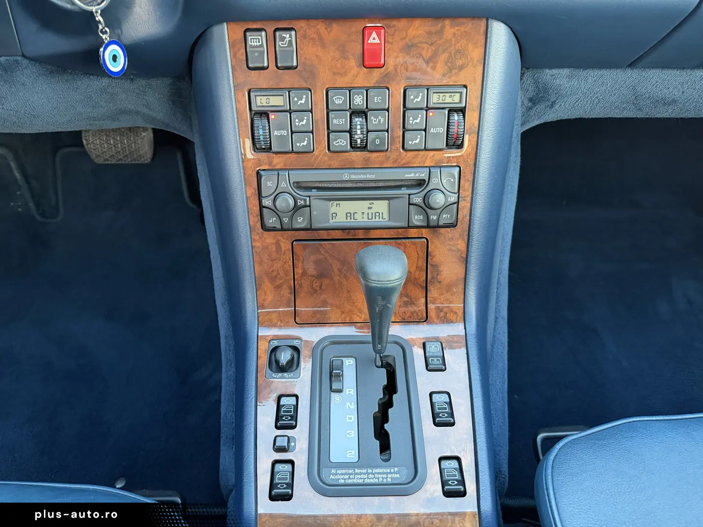 MERCEDES S320 VEHICUL ISTORIC