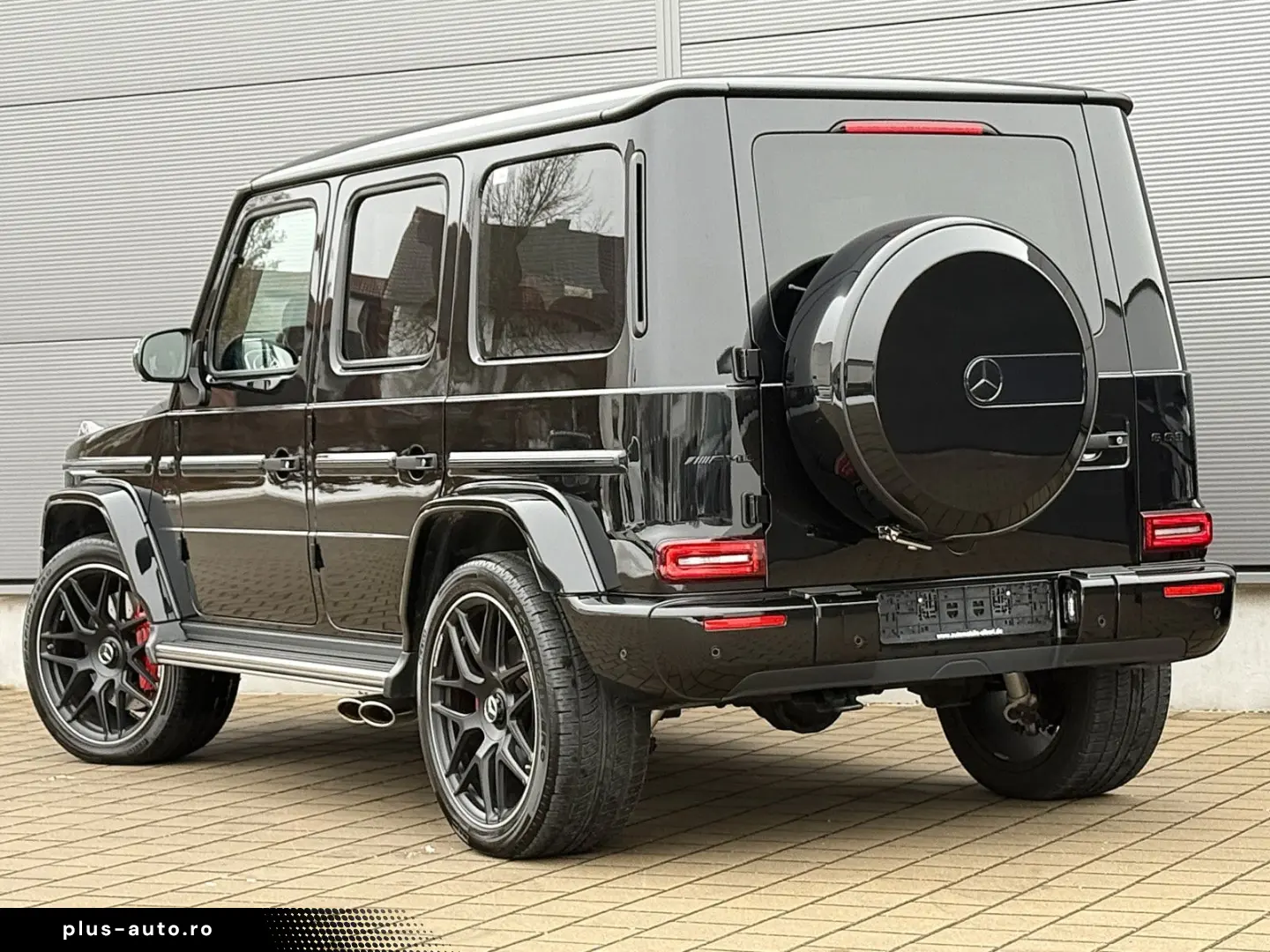 MERCEDES-BENZ G63 AMG Superior Night Paket II Burmester