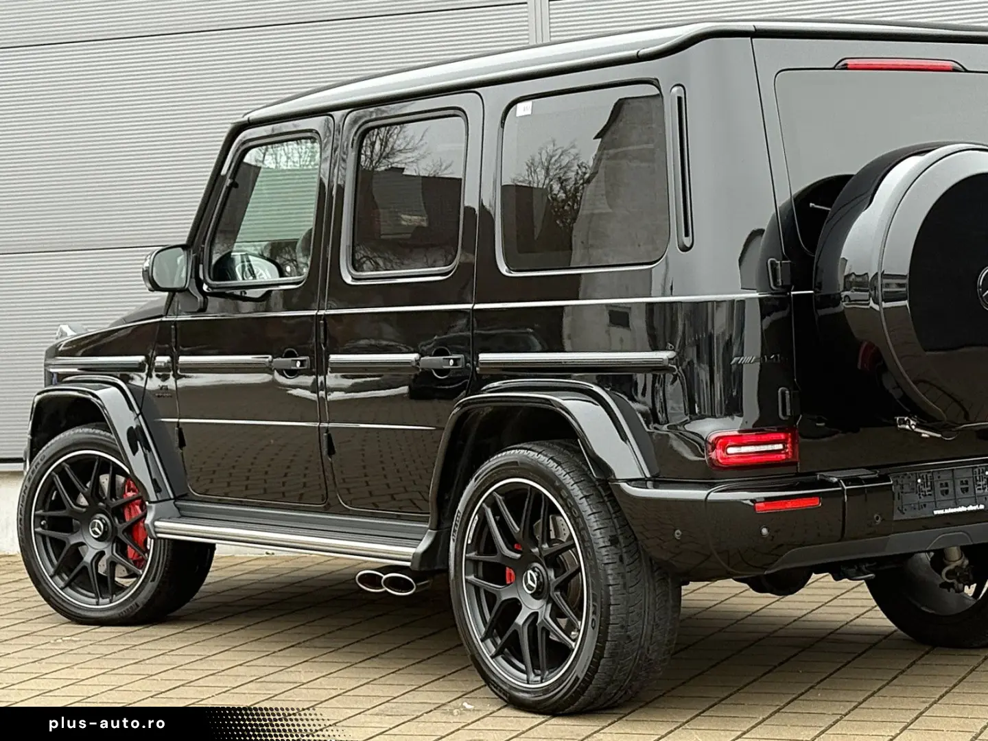 MERCEDES-BENZ G63 AMG Superior Night Paket II Burmester
