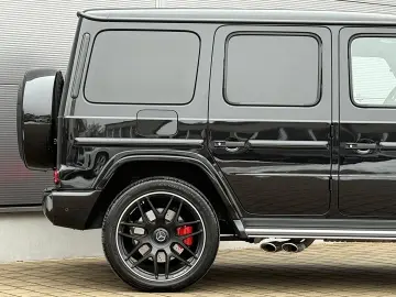MERCEDES-BENZ G63 AMG Superior Night Paket II Burmester