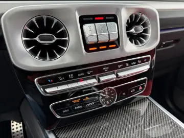 MERCEDES-BENZ G63 AMG Superior Night Paket II Burmester