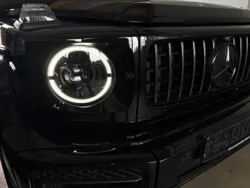 MERCEDES-BENZ G63 AMG Superior Night Paket II Burmester