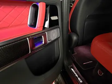 MERCEDES-BENZ G63 AMG Superior Night Paket II Burmester