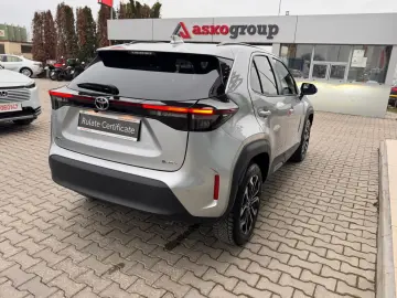 TOYOTA Yaris Cross Hybrid 1.5 VVT-i HSD Dynamic 2024