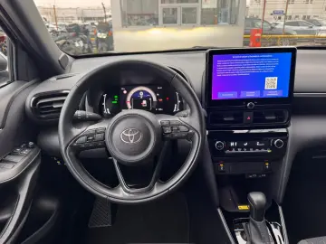 TOYOTA Yaris Cross Hybrid 1.5 VVT-i HSD Dynamic 2024