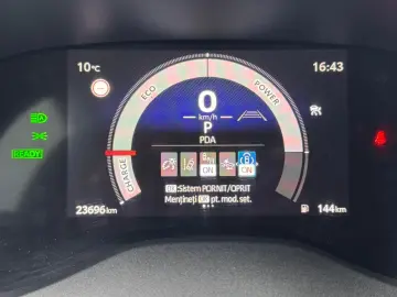 TOYOTA Yaris Cross Hybrid 1.5 VVT-i HSD Dynamic 2024