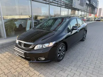 Honda Civic 4D 1.8 MT LS