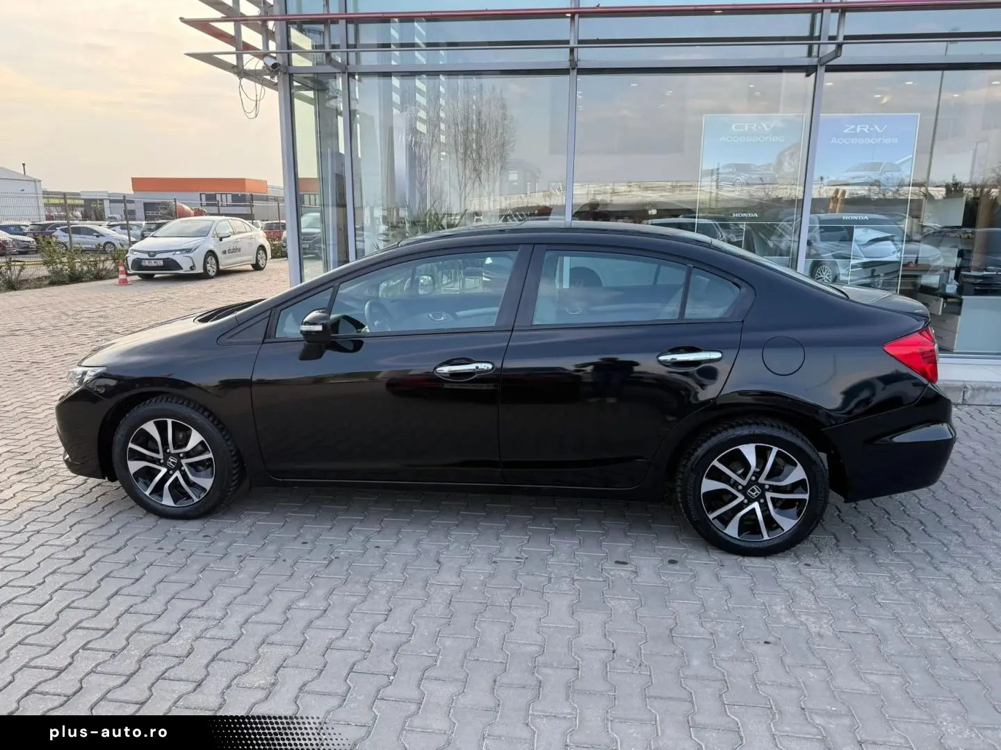 Honda Civic 4D 1.8 MT LS