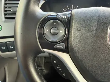 Honda Civic 4D 1.8 MT LS