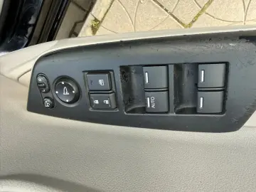 Honda Civic 4D 1.8 MT LS