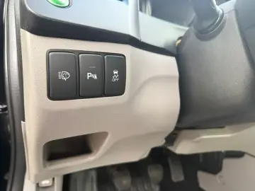 Honda Civic 4D 1.8 MT LS