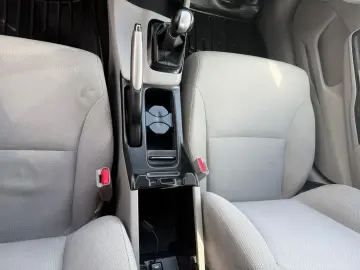 Honda Civic 4D 1.8 MT LS