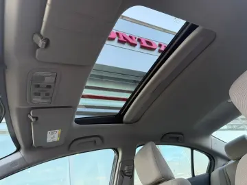 Honda Civic 4D 1.8 MT LS