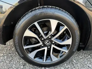 Honda Civic 4D 1.8 MT LS