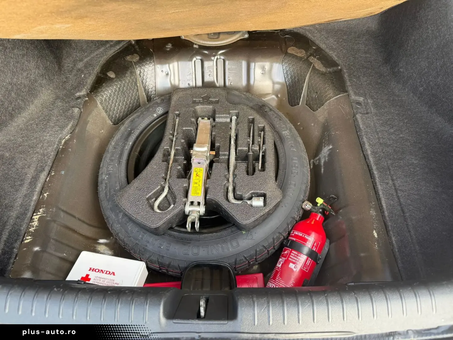 Honda Civic 4D 1.8 MT LS