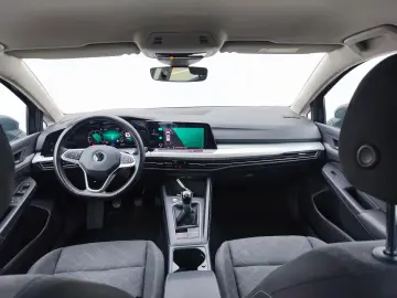 Volkswagen Golf Gen-Viii-2020