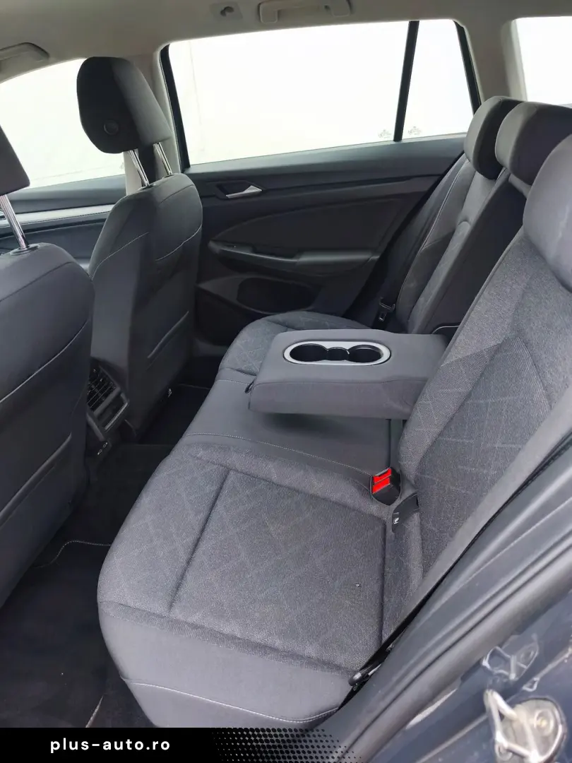 Volkswagen Golf Gen-Viii-2020