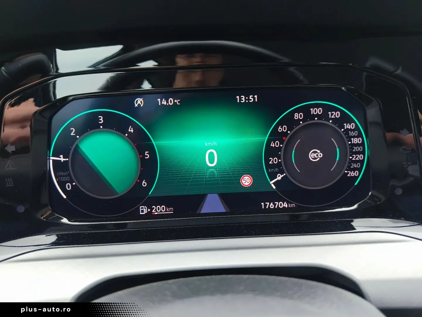 Volkswagen Golf Gen-Viii-2020