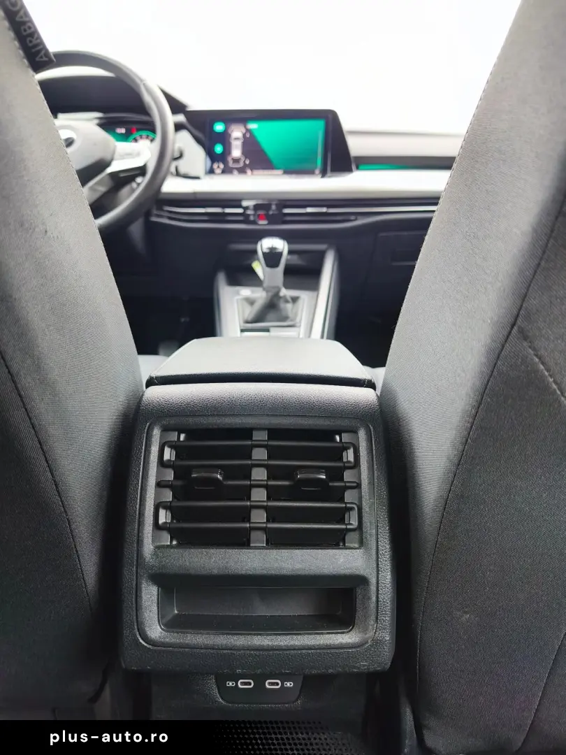 Volkswagen Golf Gen-Viii-2020