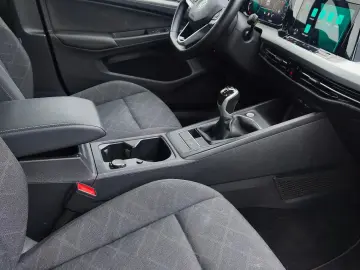 Volkswagen Golf Gen-Viii-2020