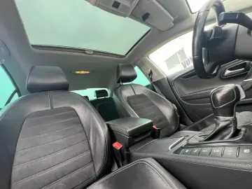 Volkswagen Passat Gen-B7-2010-2014